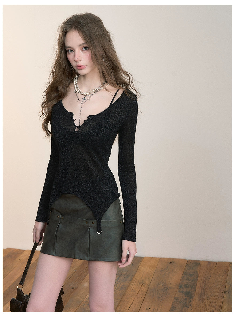Sculpted Waist Wool Knit Blouse