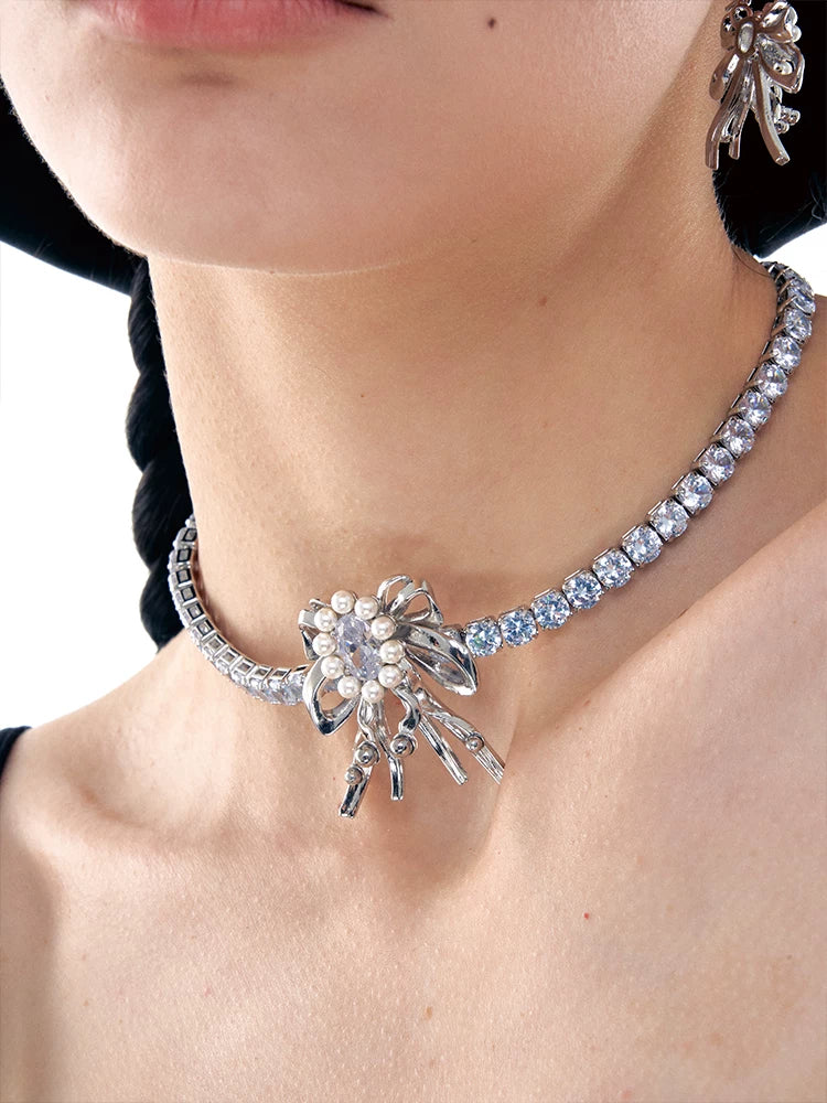 Vintage Bow Pearl Zircon Choker