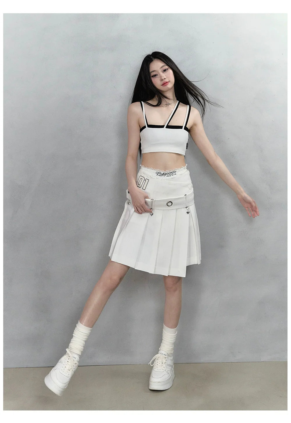 White & Black One-shoulder Tank Top