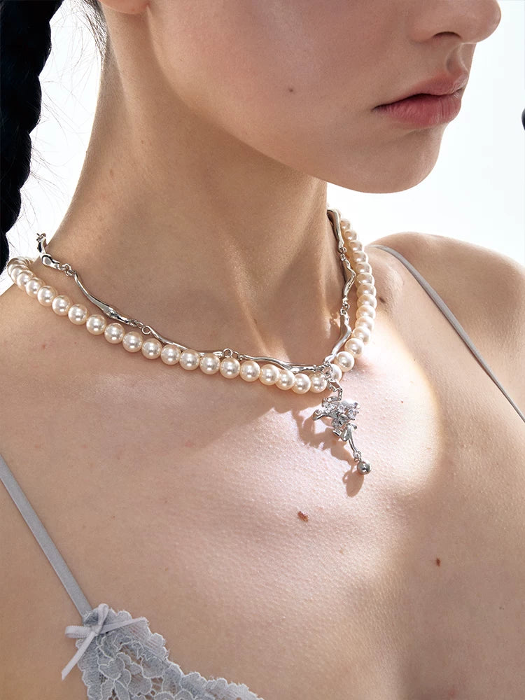 Geometric Cross Pearl Necklace