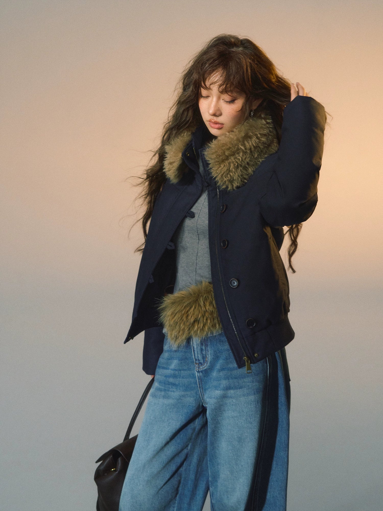 Detachable Fur Collar Fitted Down Jacket