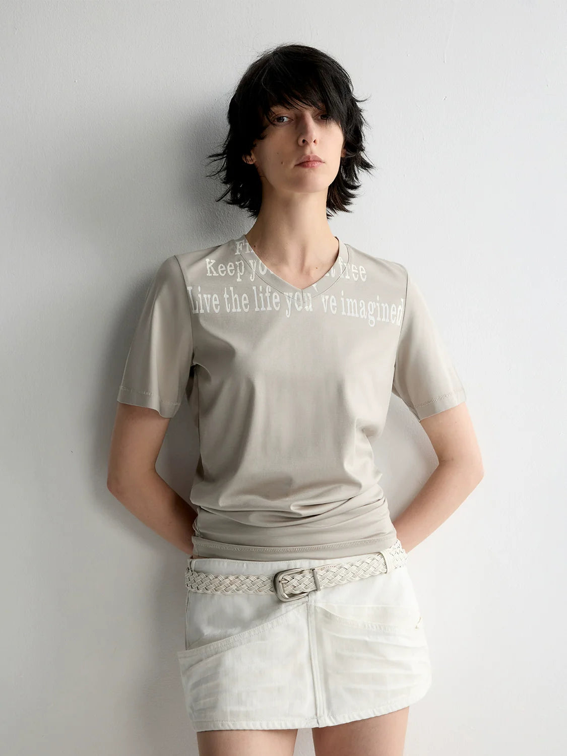 All-Over Print V-Neck Stacked Waist T-shirt