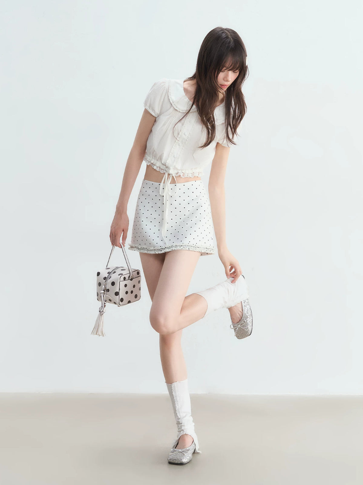 Doll Collar Lace Blouse