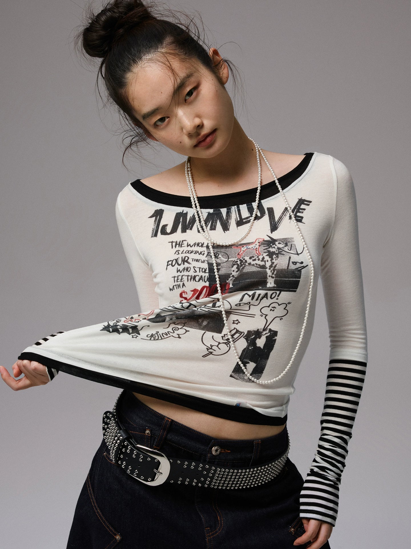 Striped Fake Two-Piece Graffiti Printed T-shirt