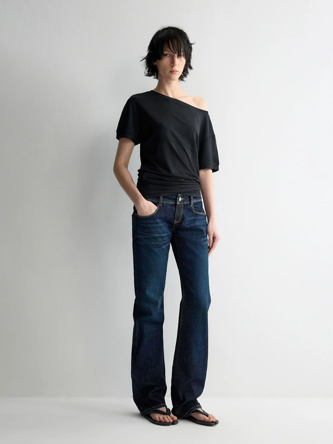 One-Shoulder Pleated Waist T-shirt