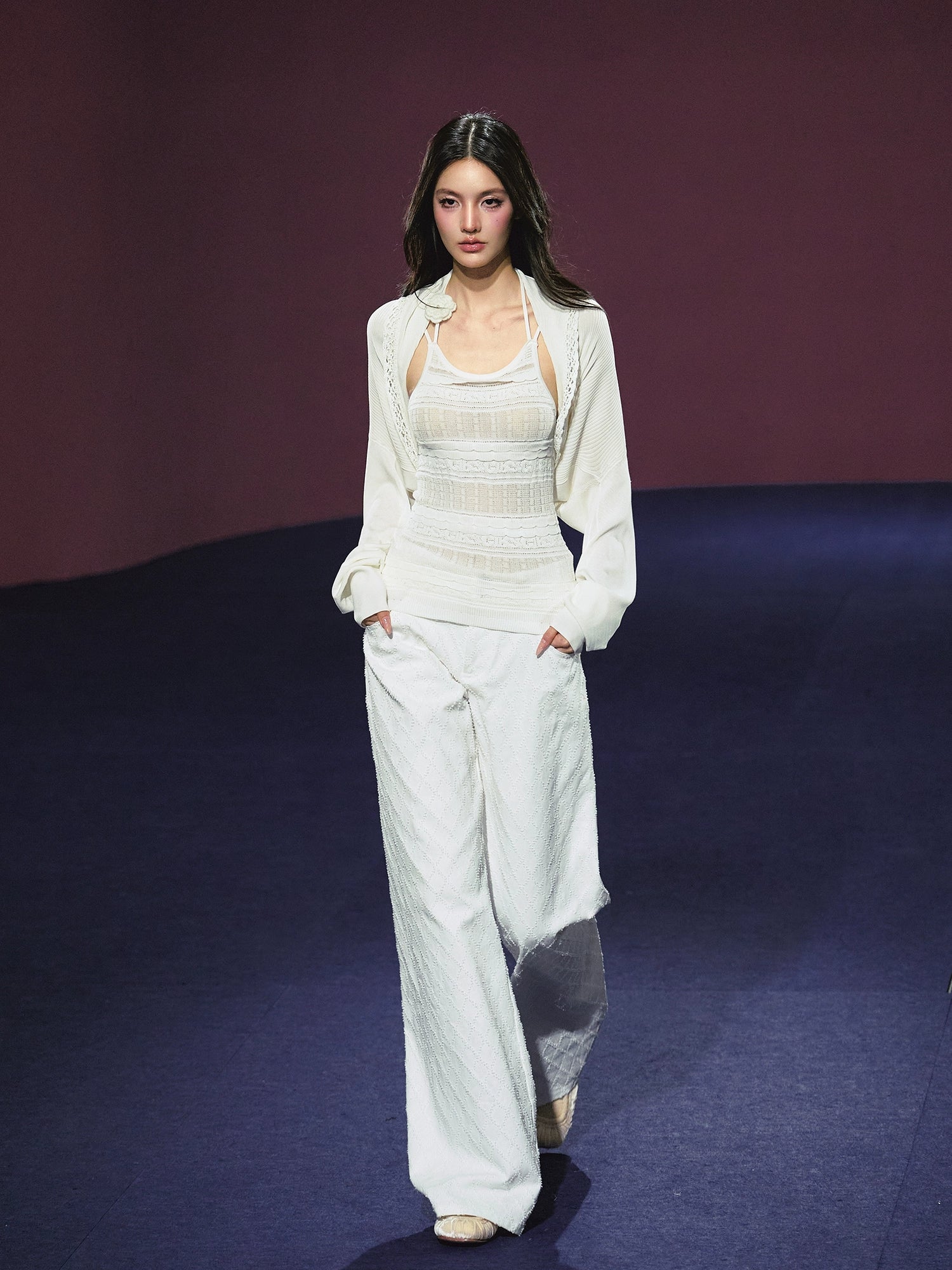 Hooked-Flower Slightly Sheer Camisole & Shawl Set