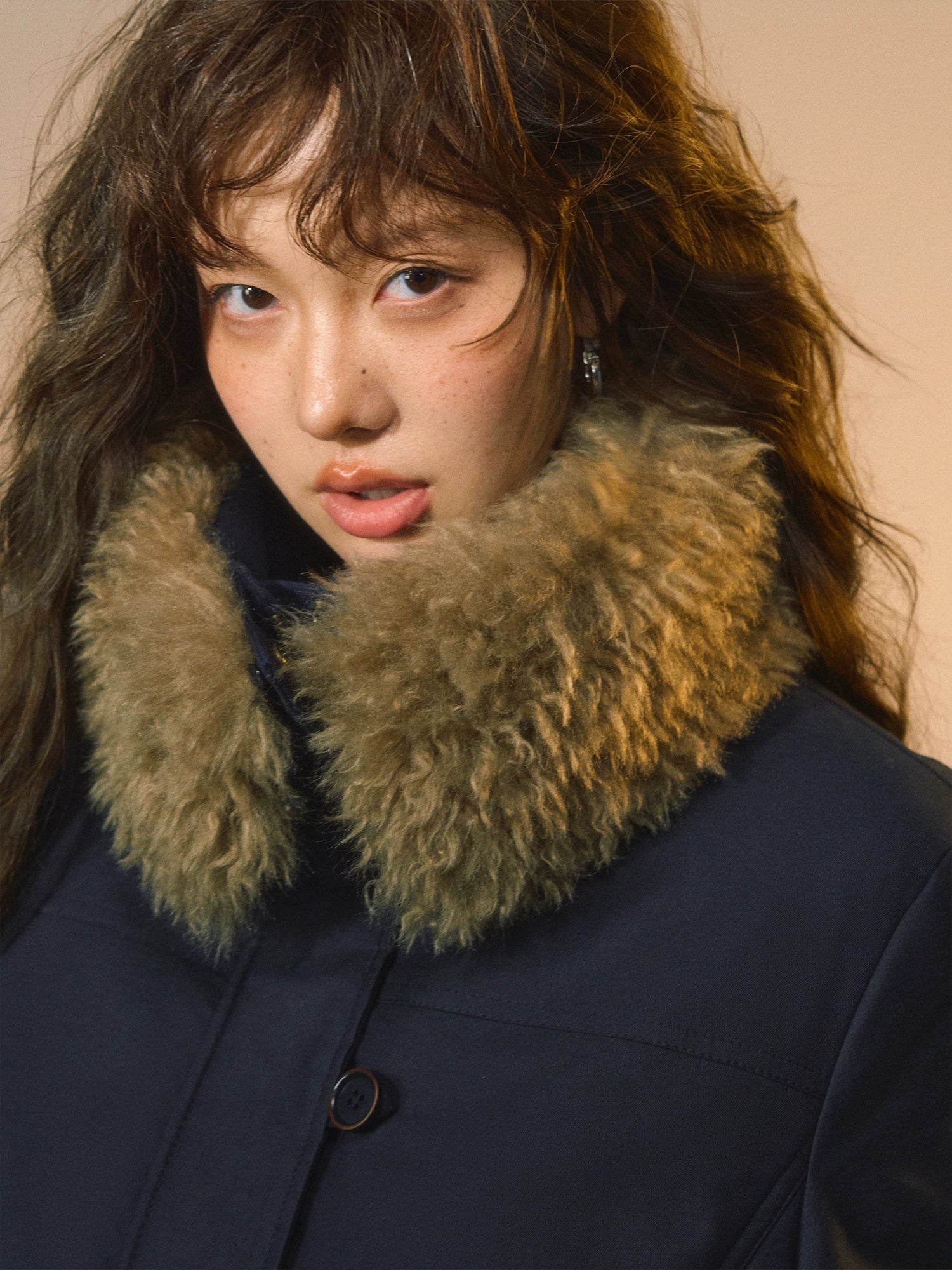 Detachable Fur Collar Fitted Down Jacket