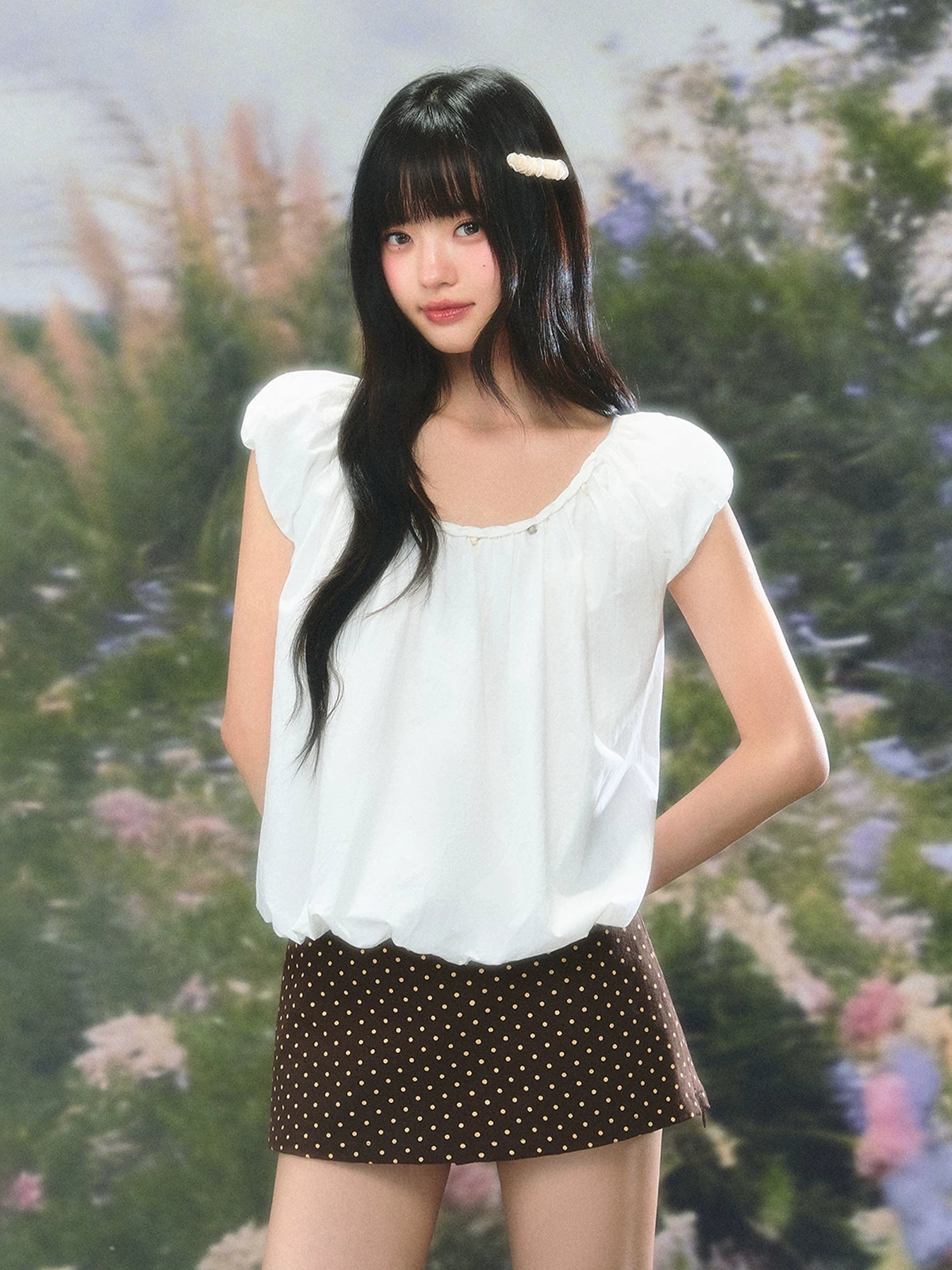 White Puff Sleeve U-neck Top