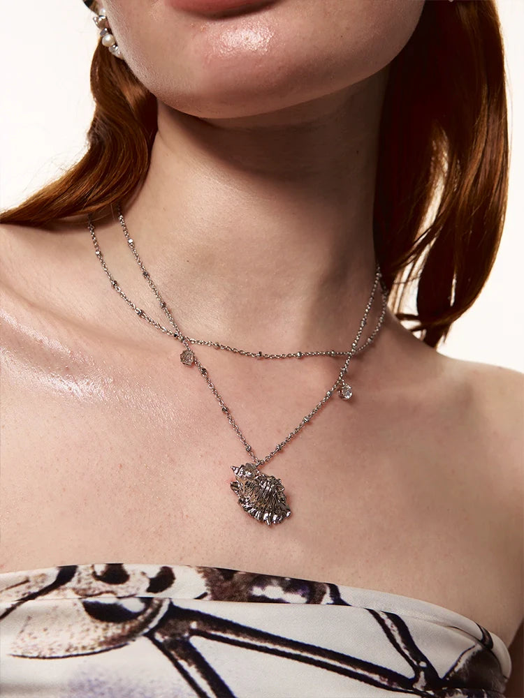 Conch Double Layer Overlapping Choker