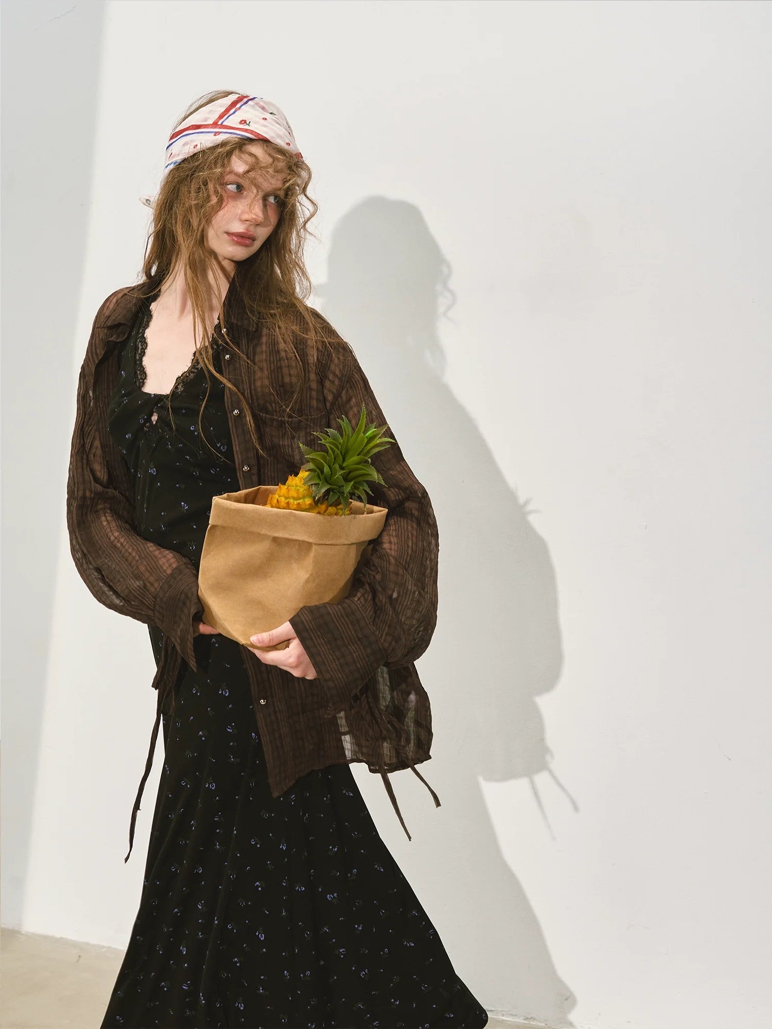 V-neck Backless Waist-cinching Midi Dress