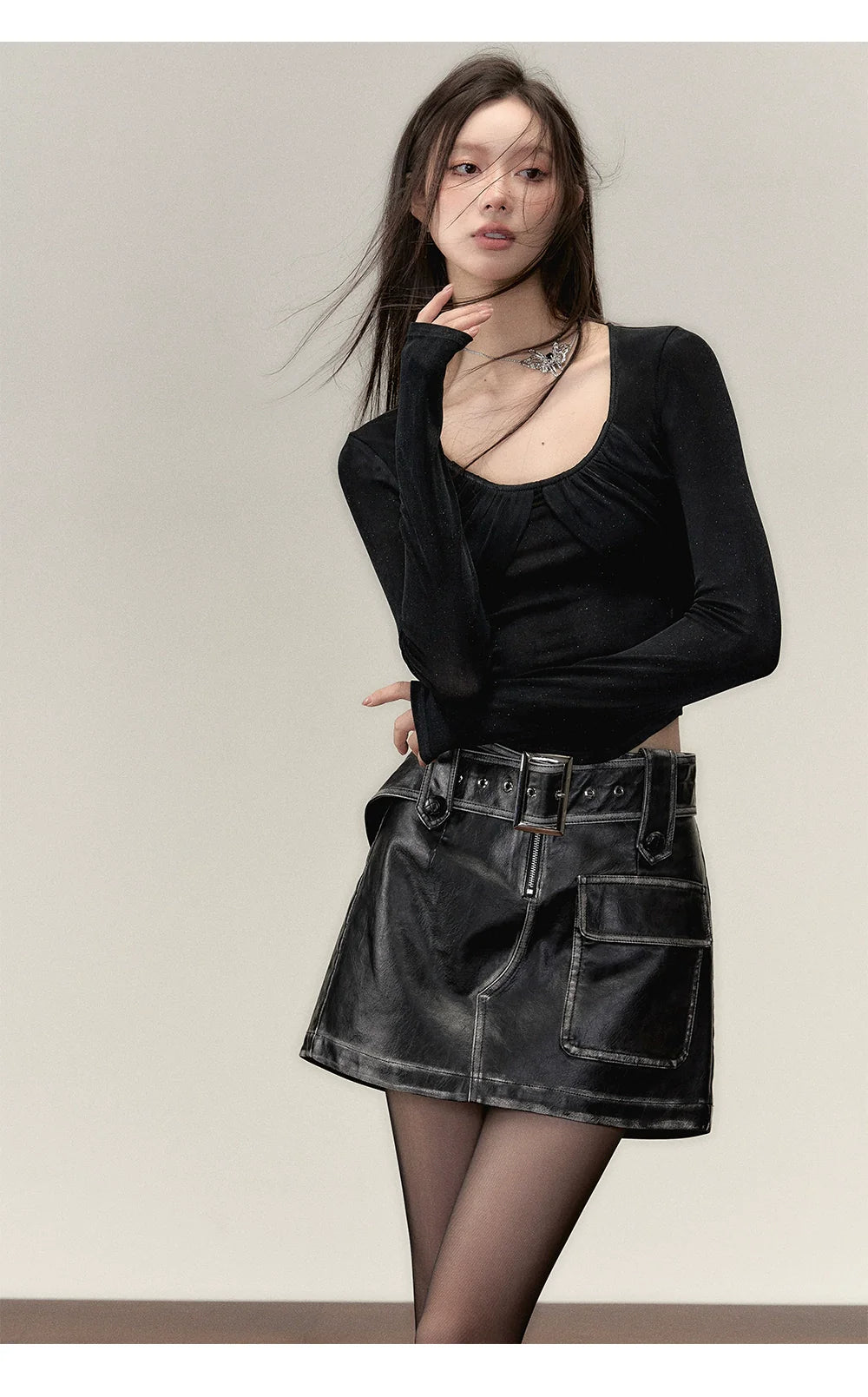 Black U-Neck Long-Sleeve T-Shirt