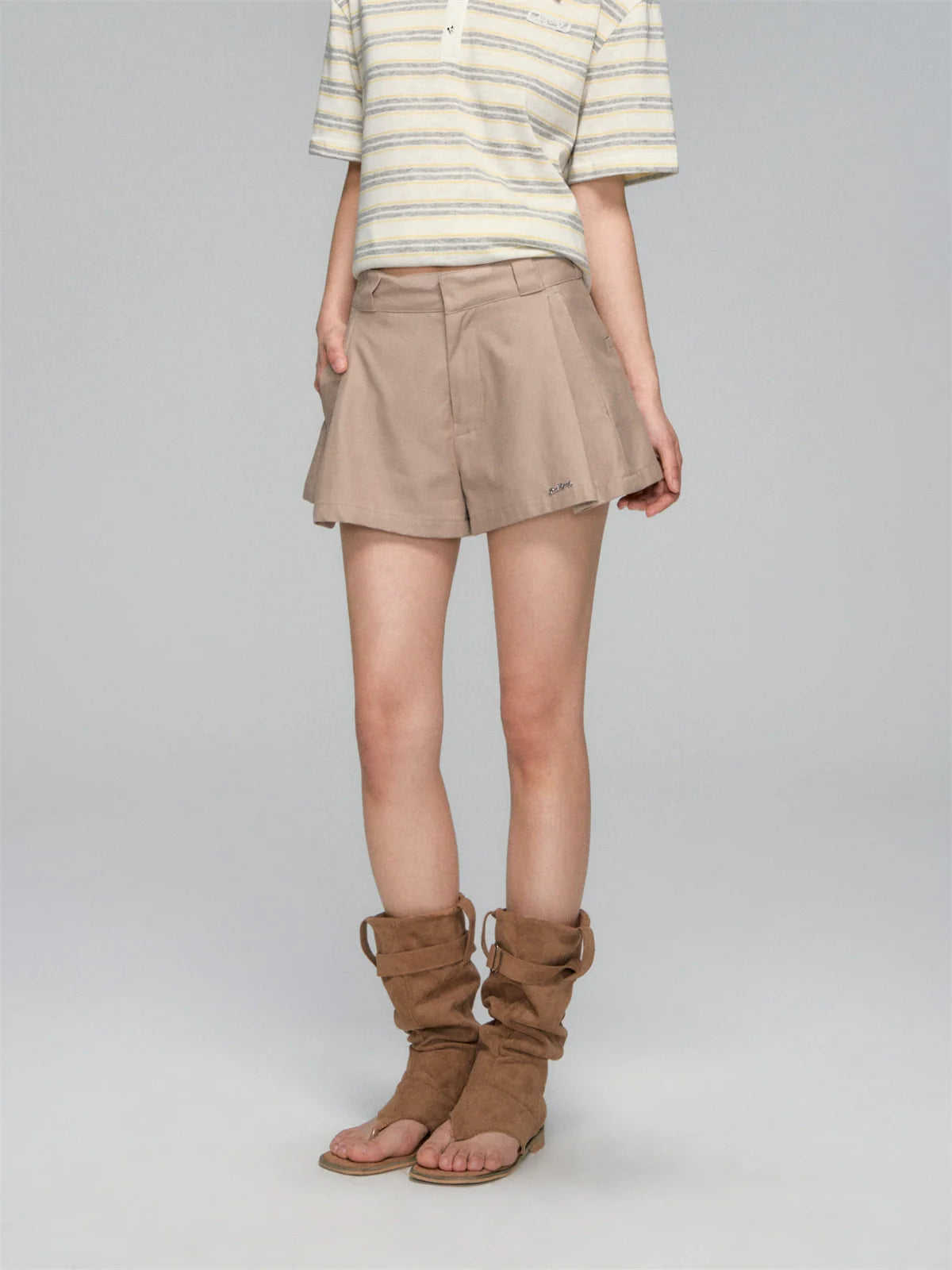 Pleated A-line Khaki Shorts