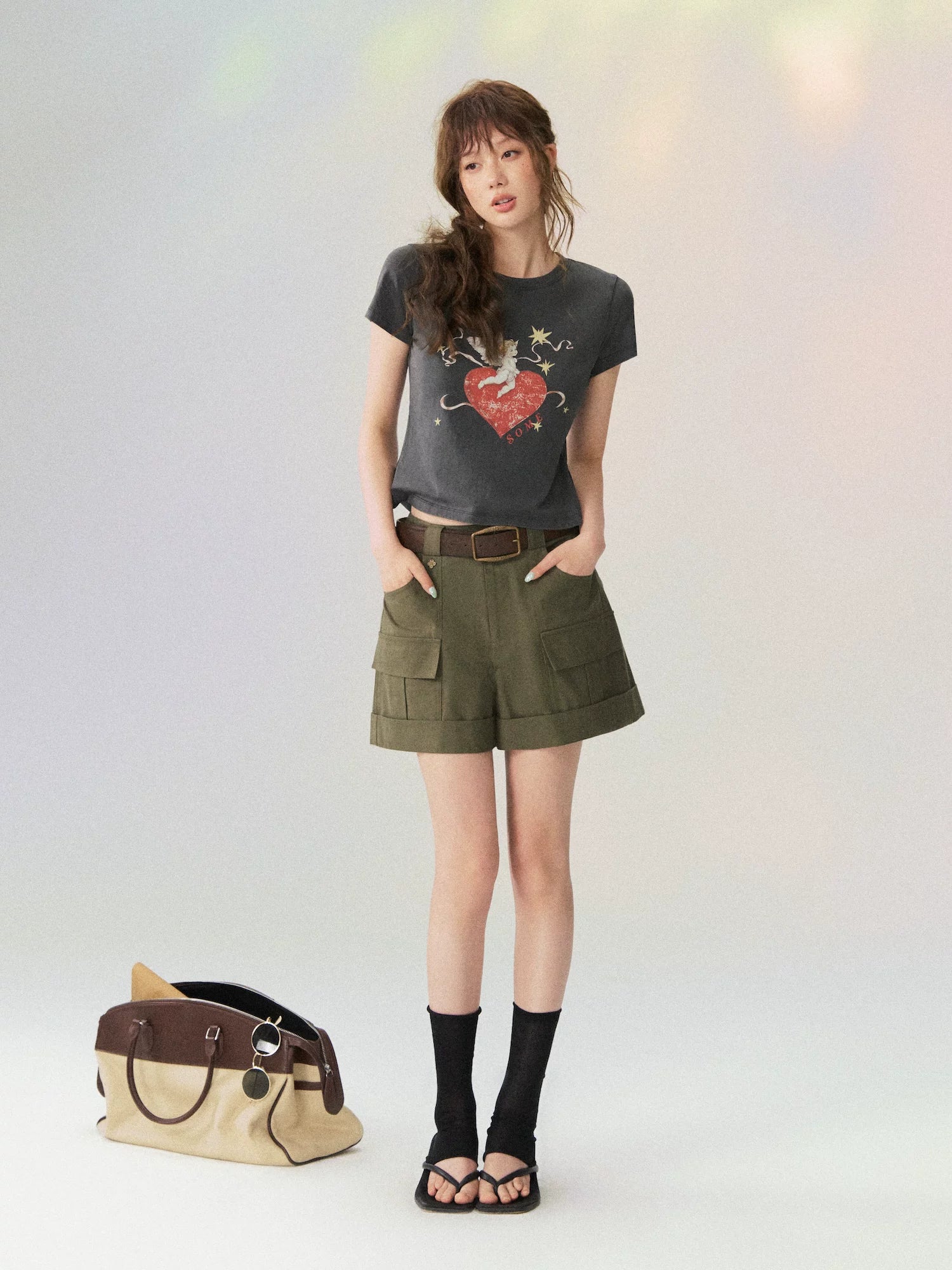 Multi-Pocket Rolled Hem Cargo Shorts