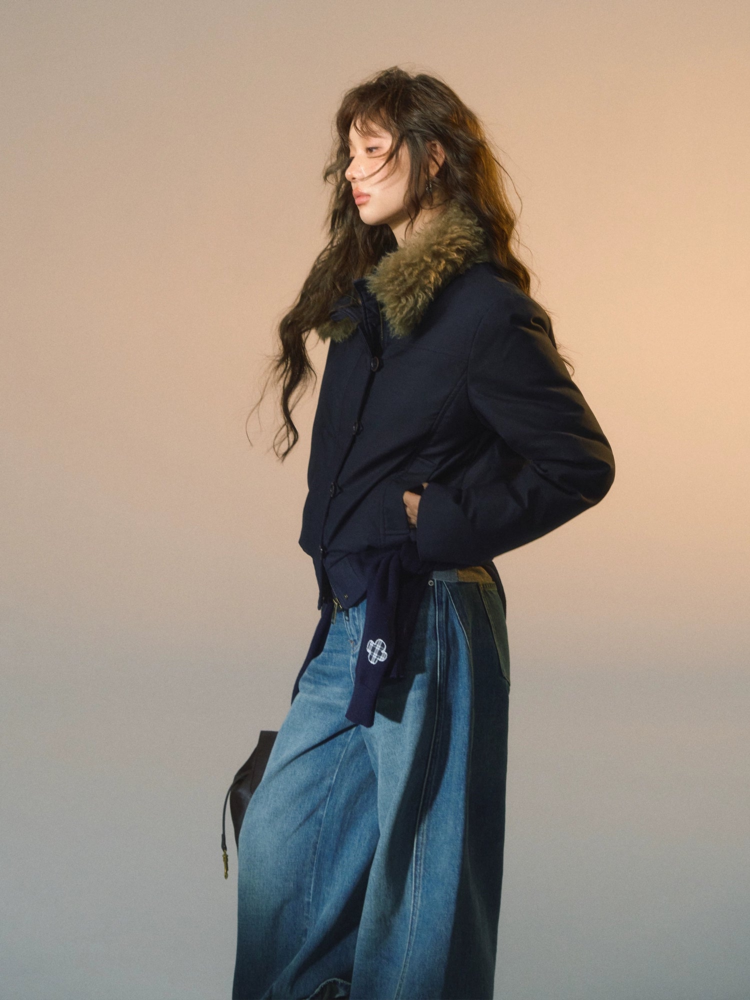 Detachable Fur Collar Fitted Down Jacket