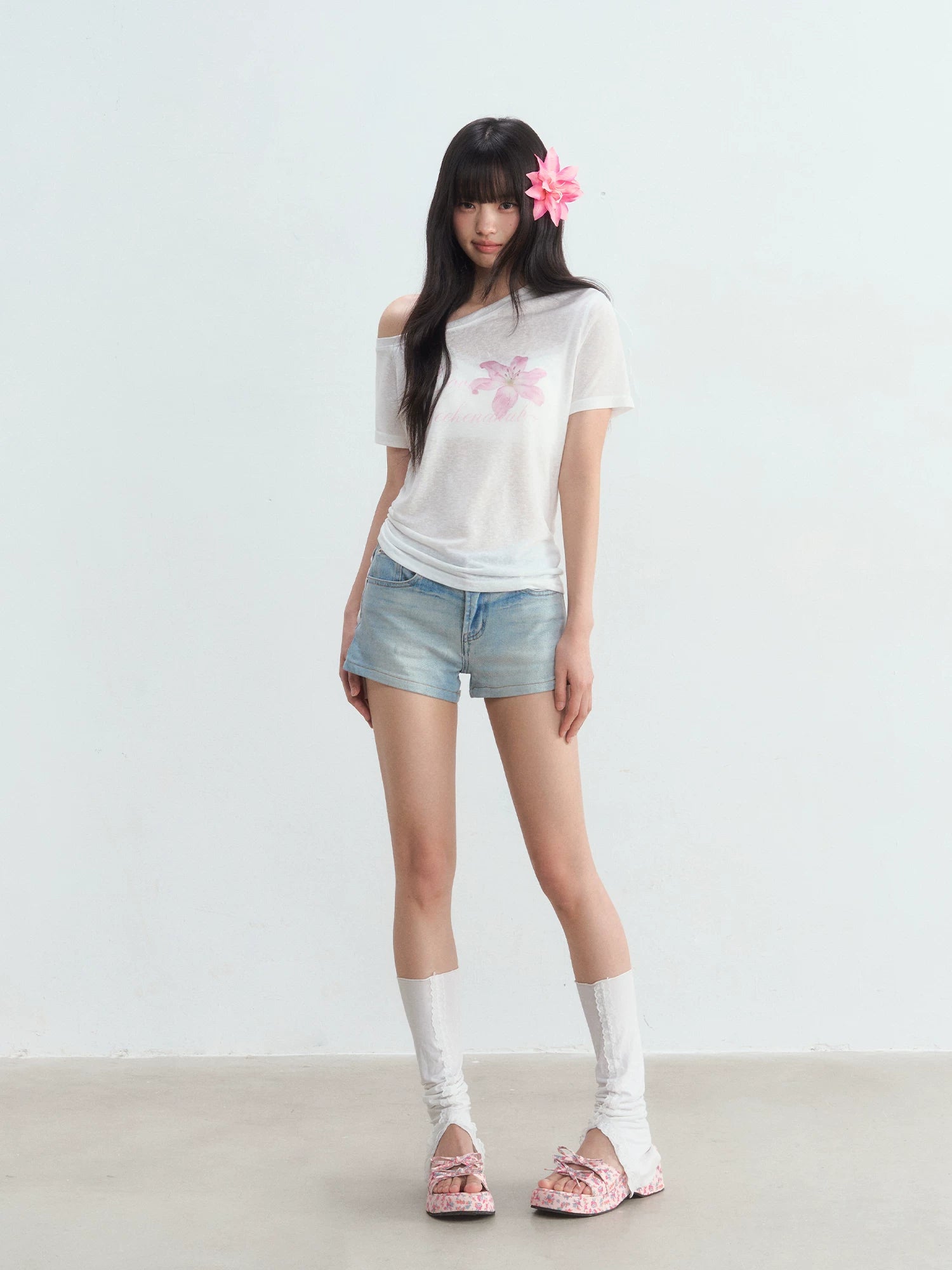 Floral One-Shoulder T-shirt
