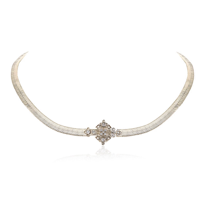 All-match Snake Bone Choker