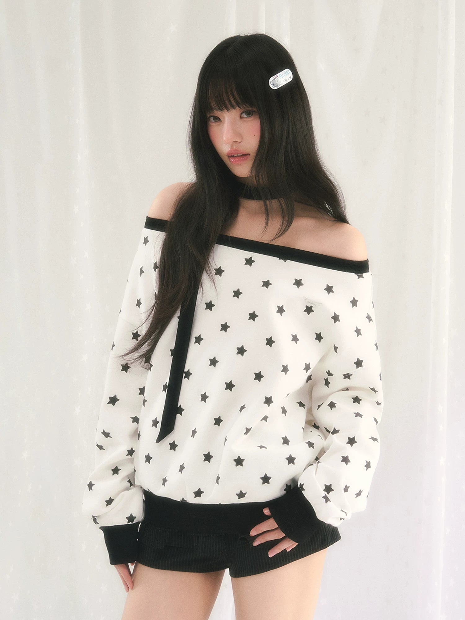 Star Print Off-Shoulder Sweatshirt