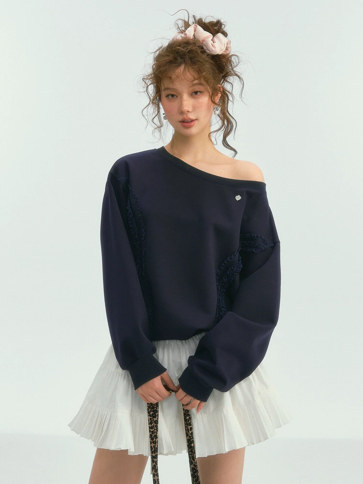 Lace Trim Off-Shoulder Sweatshirt