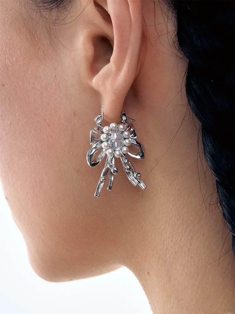Vintage Bow Pearl Earrings