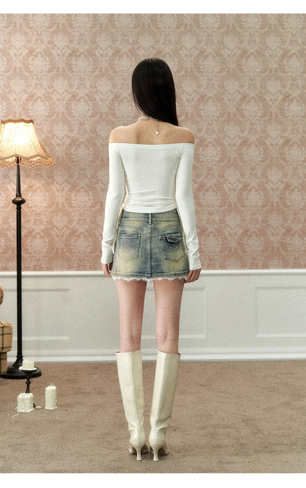 Black & Cream One-shoulder Pearl Chain Printed Blouse