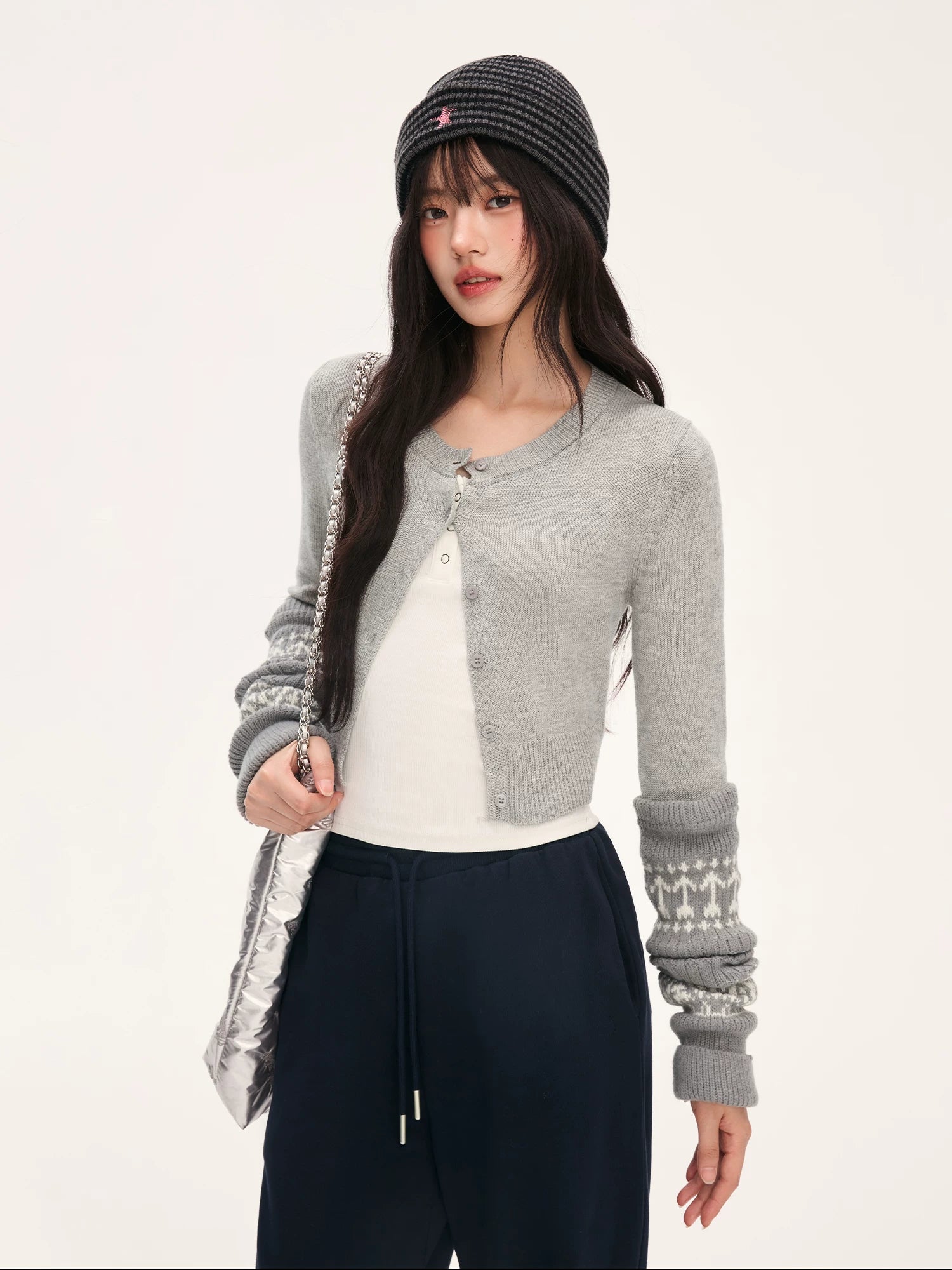 Gray Embroidered Chain Bag