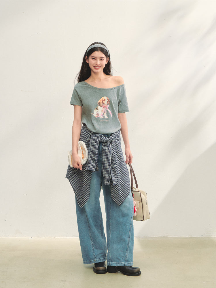 Asymmetric Shoulder Bow Puppy Printed T-Shirt
