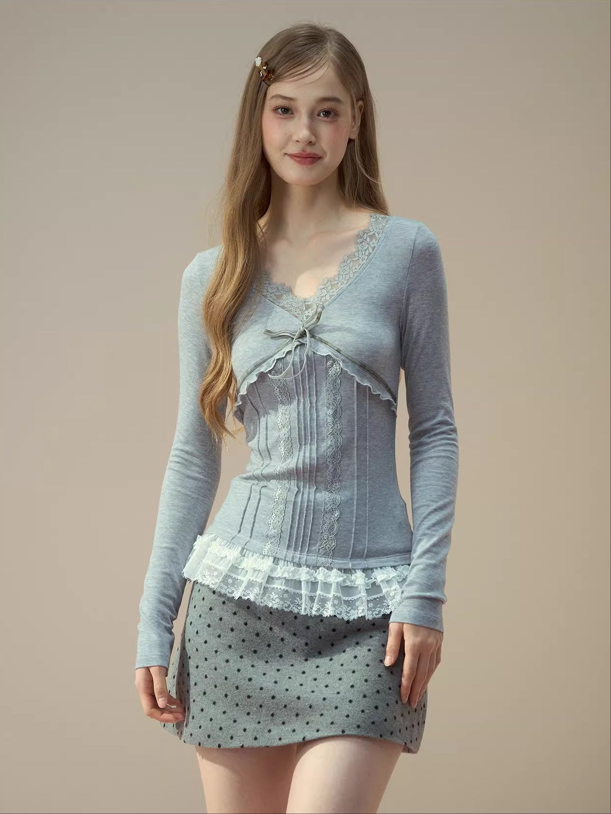 Wool Lace V-neck Trimmed Long Sleeve