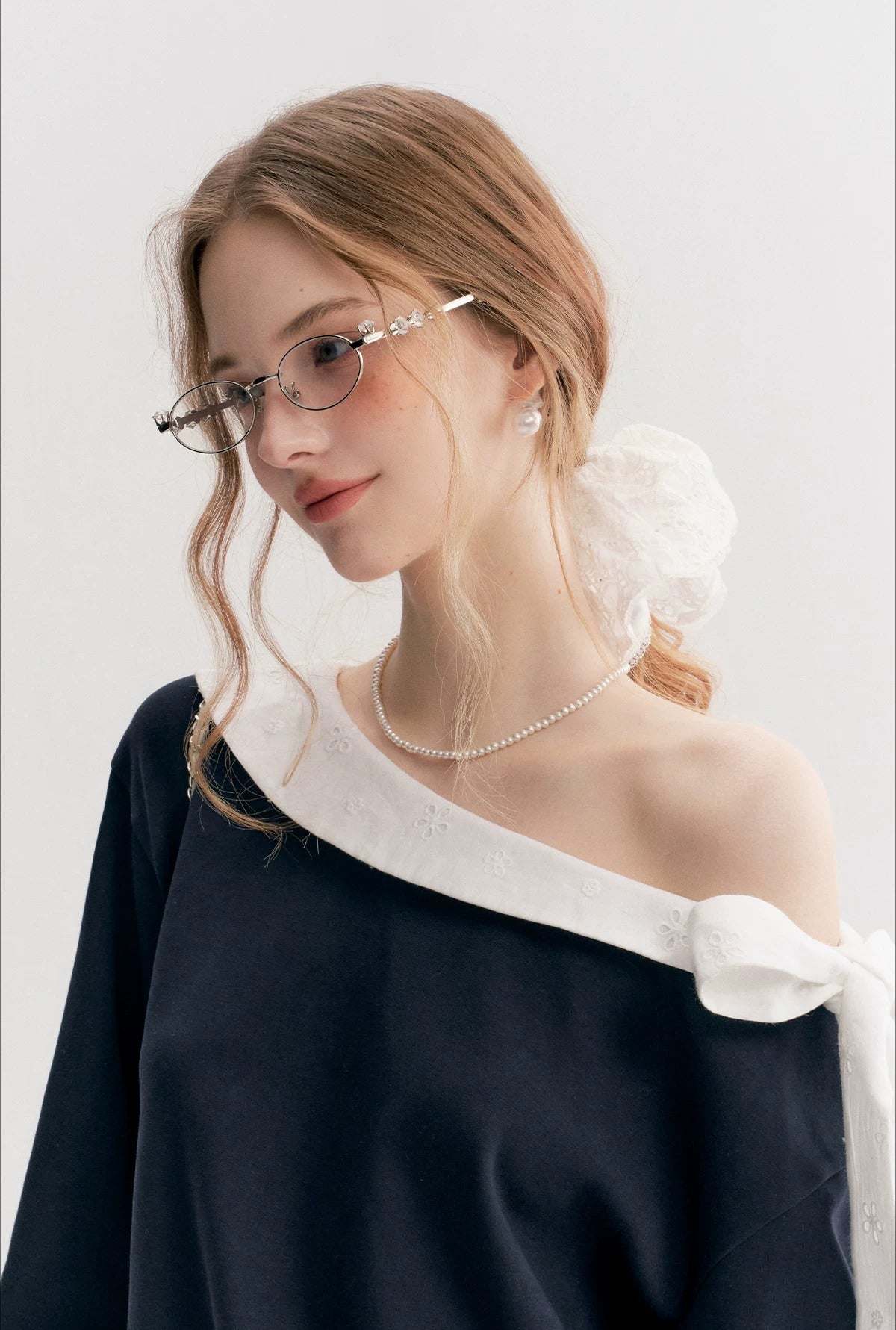 Navy & Pink Bow Off-Shoulder Sweatshirt