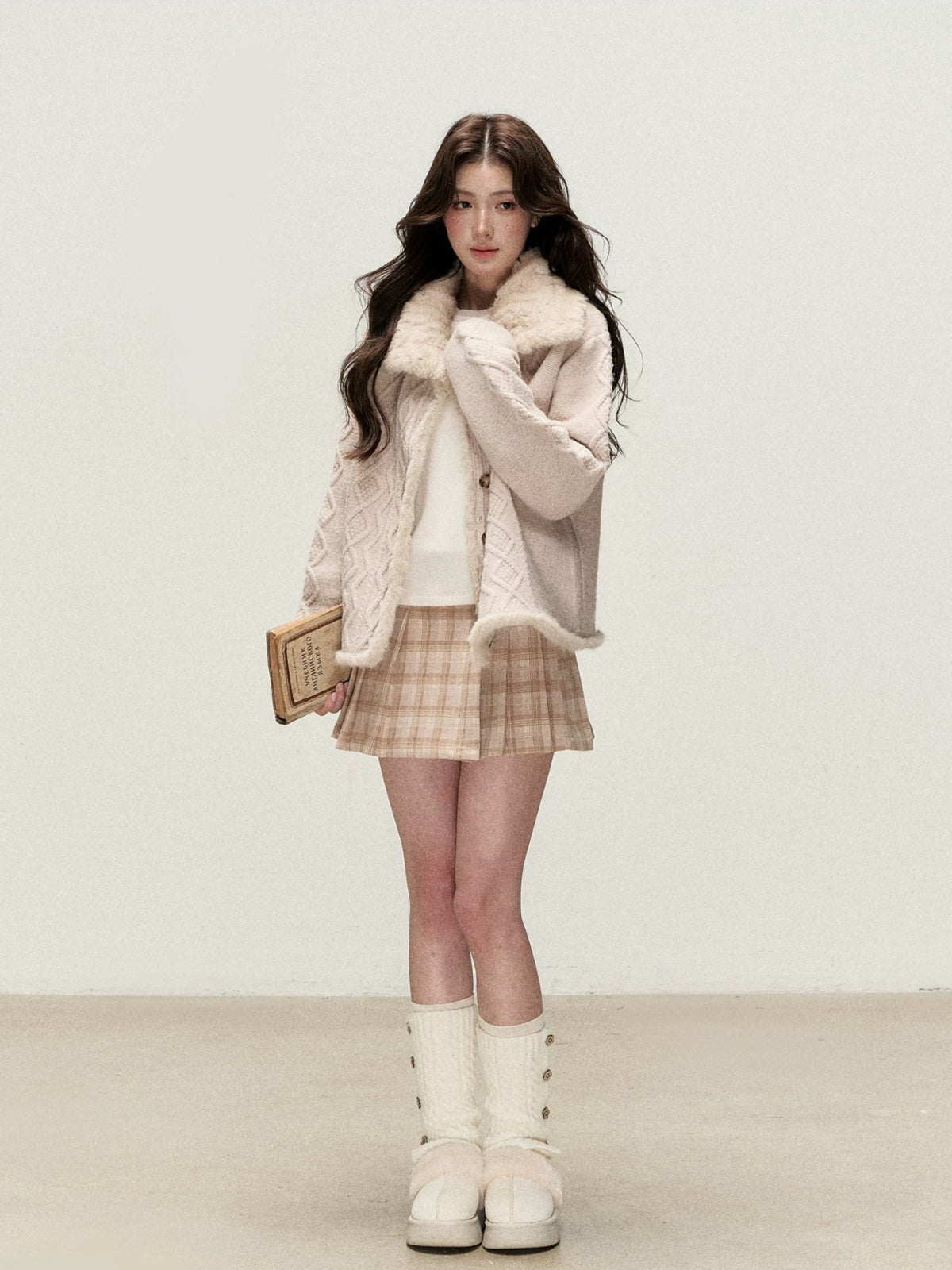 Faux Fur Collar Cable Knit Cardigan