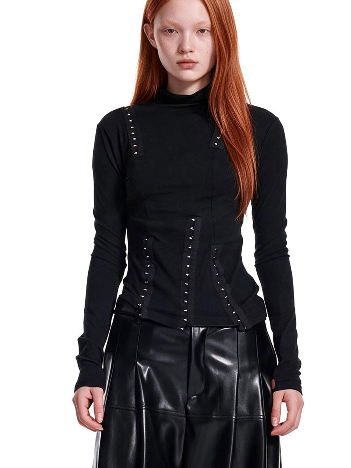 Asymmetric Hook Trim Knit Top