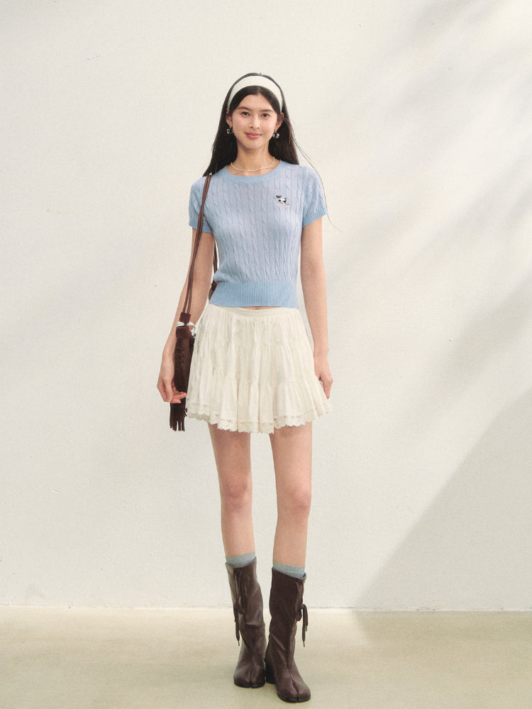 Puppy Embroidered Regular-shoulder Twist Knit T-shirt