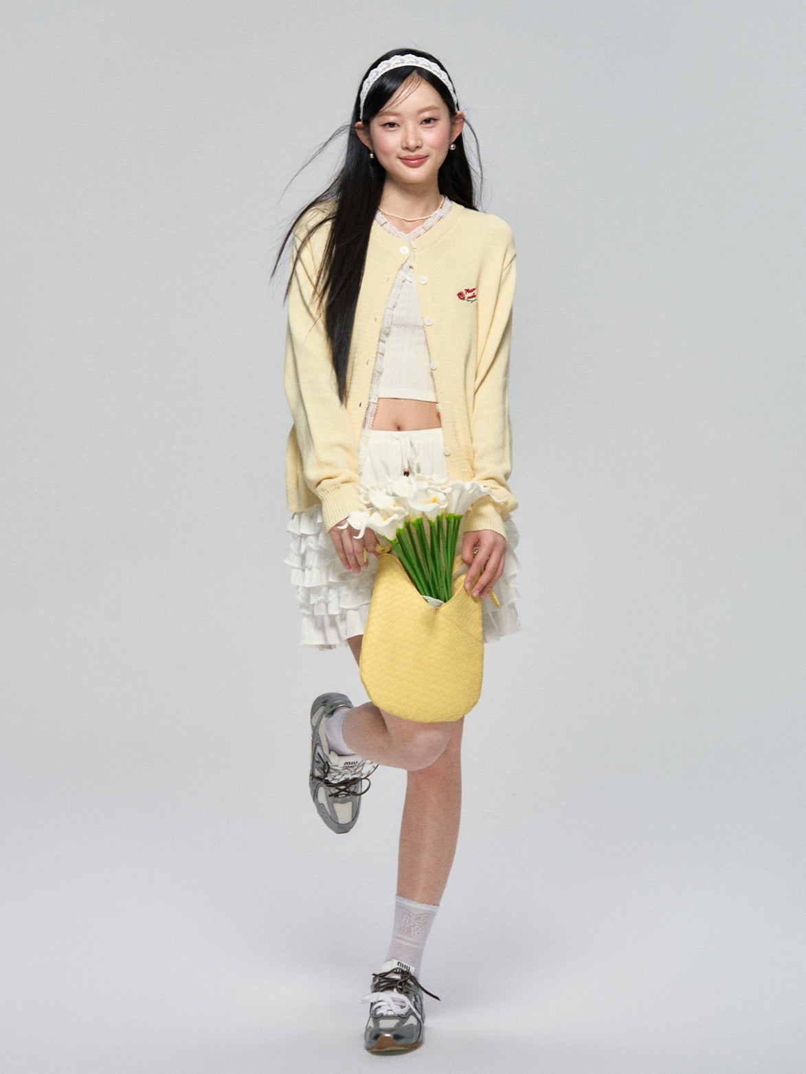 Rose Embroidery Knit Cardigan