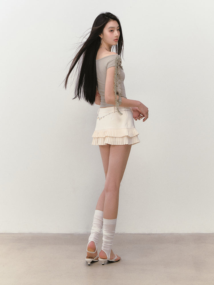 Lace-trimmed Flower Asymmetric T-shirt