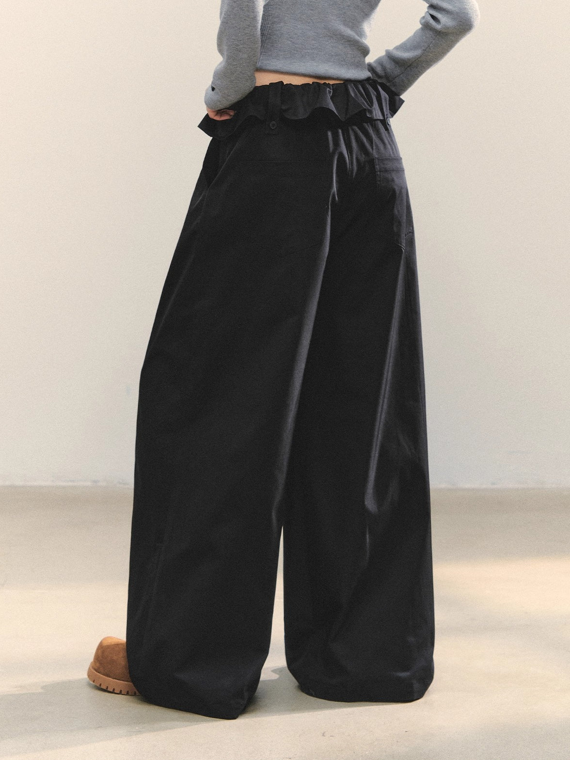 Brown & Black Fold-Waist Balloon Pants