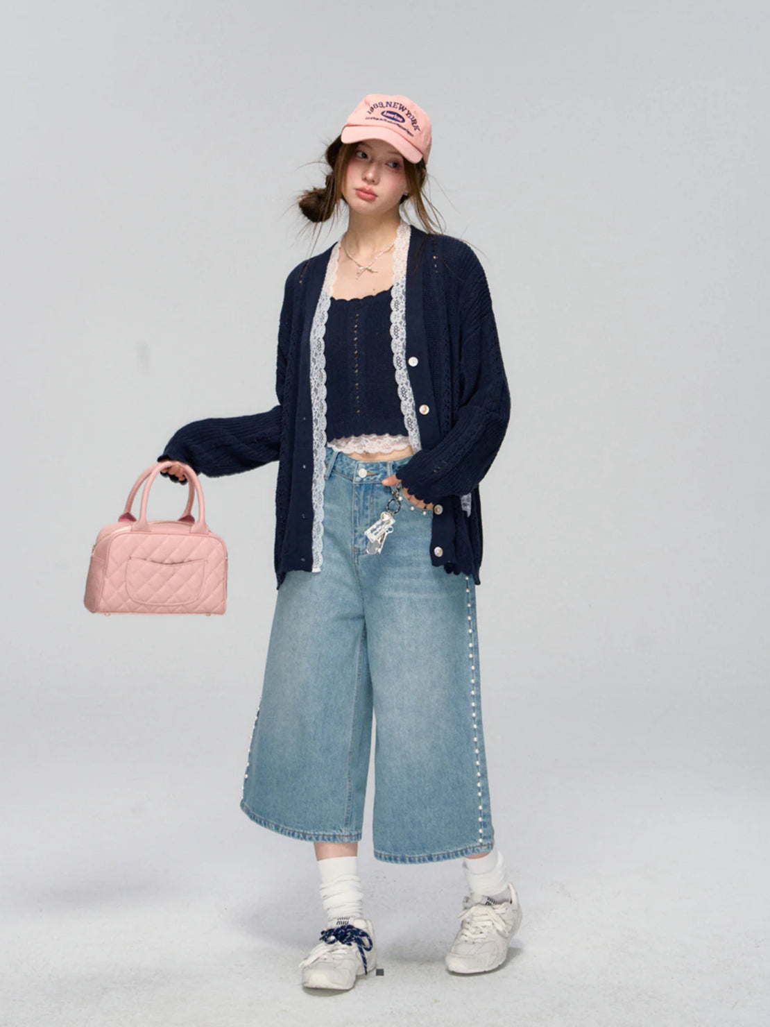Side Seam Beaded Wide-leg Cropped Jeans