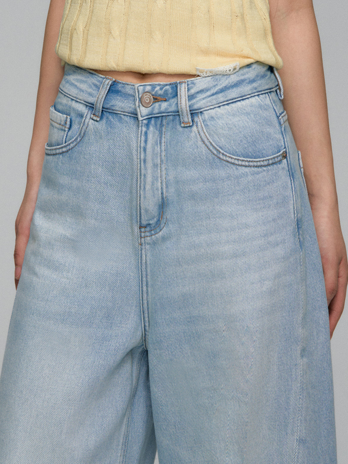 Washed Blade-Cut Wide-Leg Jeans