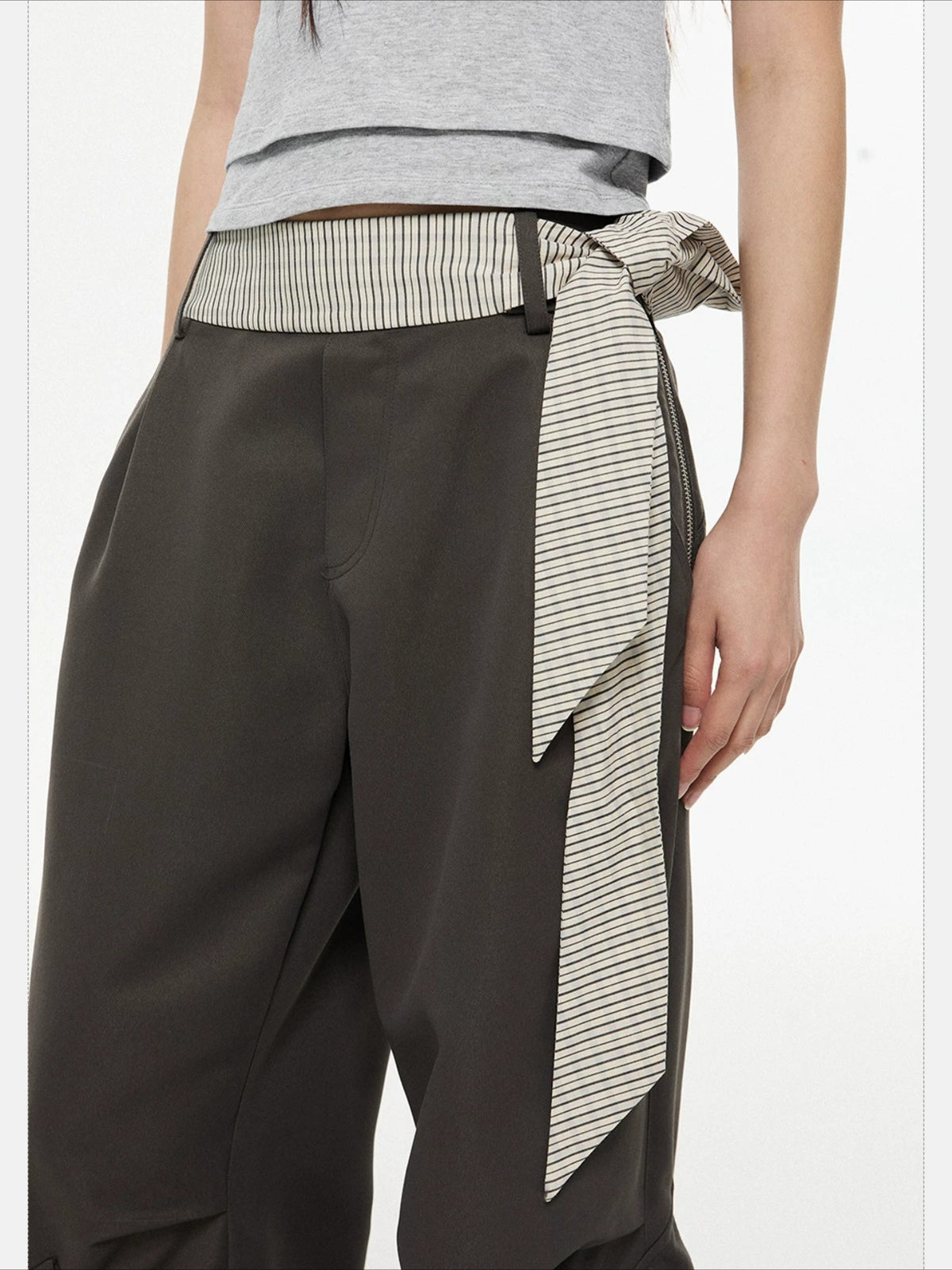 Pocket Pleated Cargo Pants