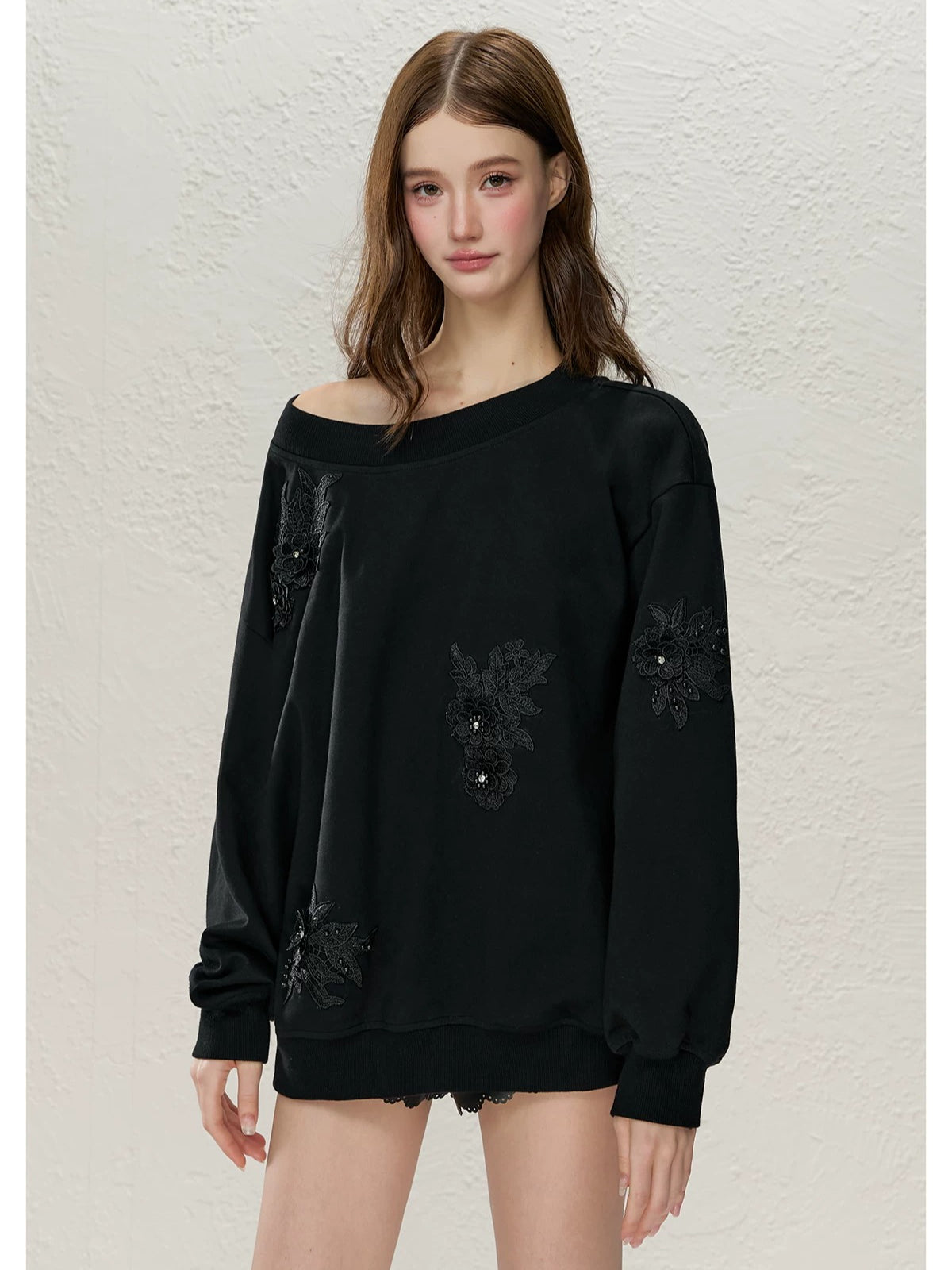 Asymmetric Shoulder Oversized Sweatshirt