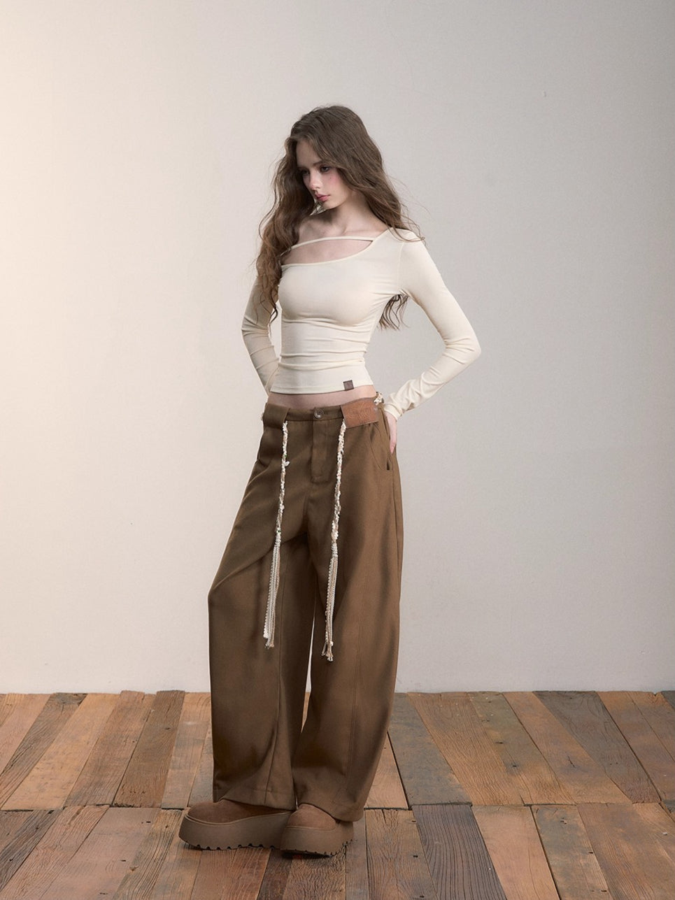 Wide-Leg Relaxed Pants