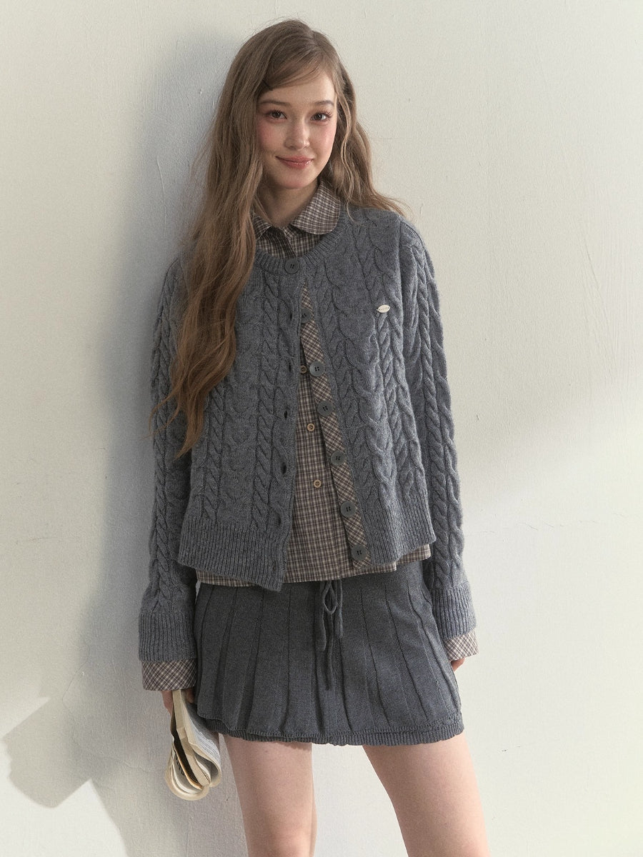 “Pine Dusk” Wool-Blend Doll Collar Knit Sweater