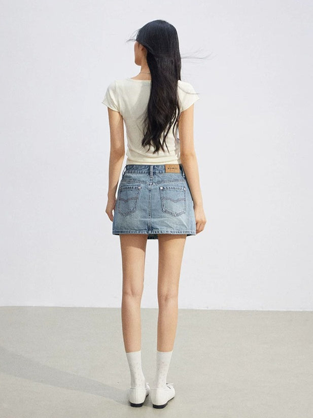 U-Neck Slim Basic Tee