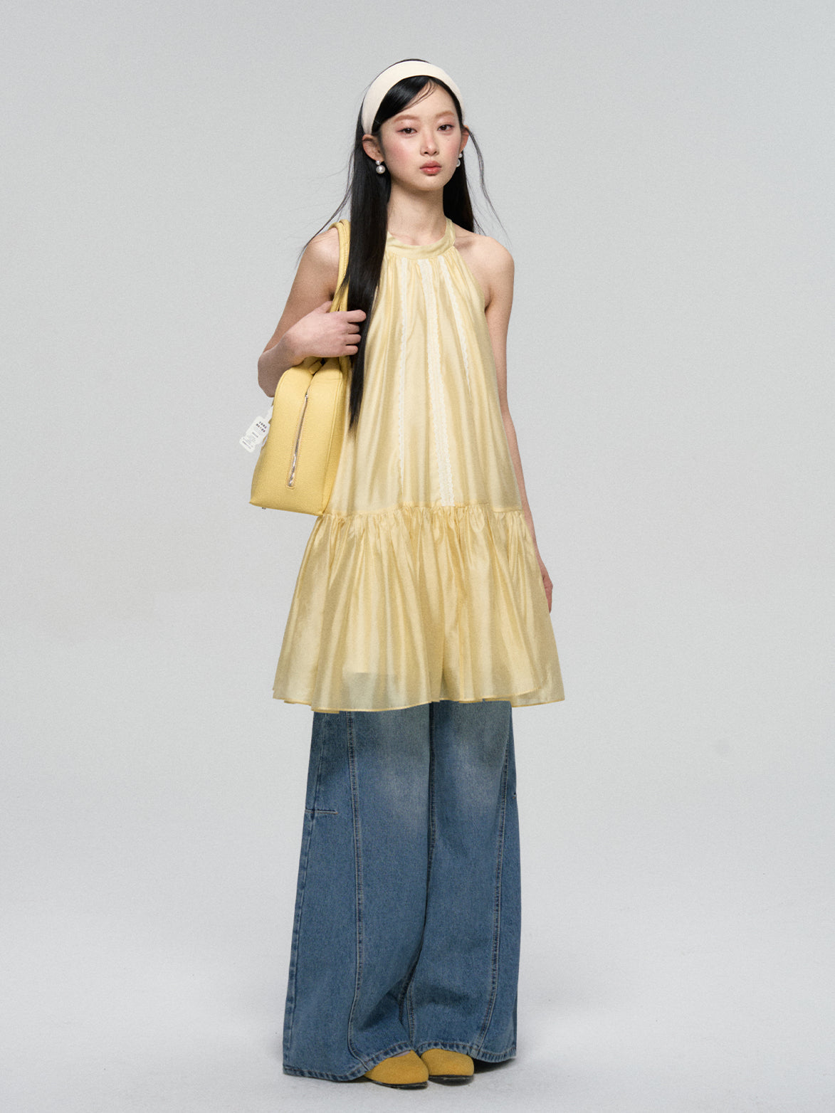 Panel Stitch Lace Patch High Waist Jeans