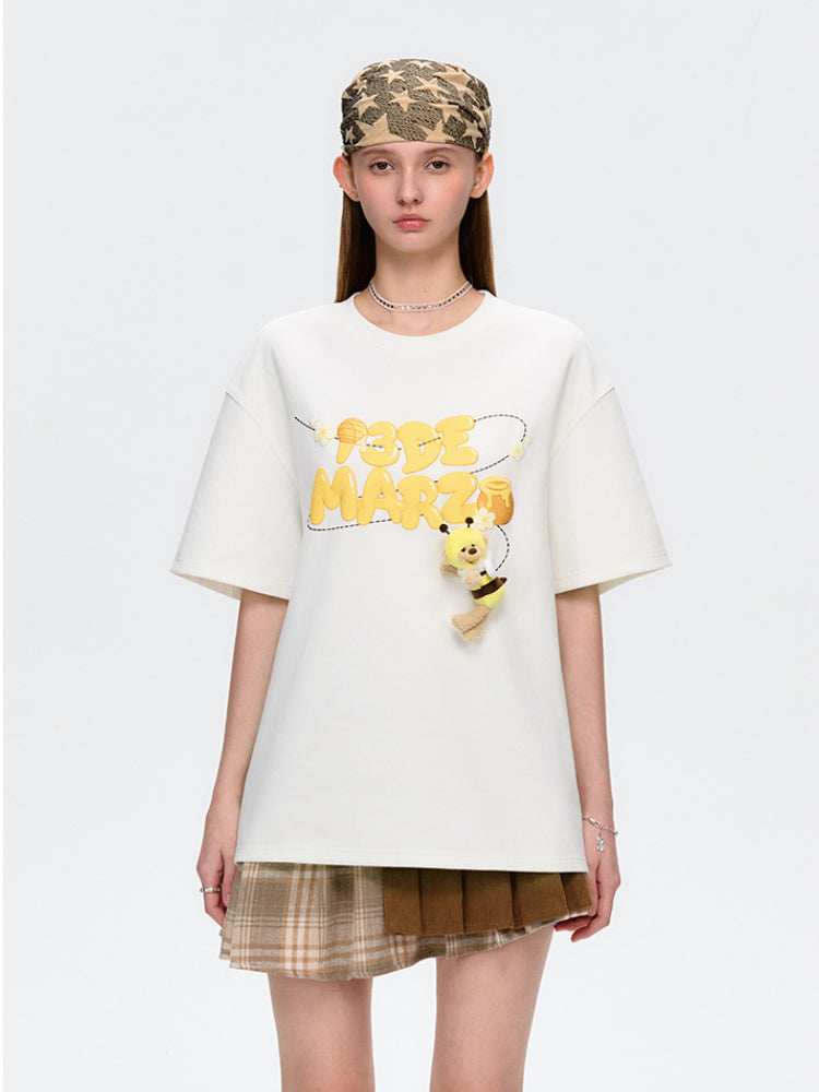 Bee Bear Illustration Round-Neck Cotton T-Shirt