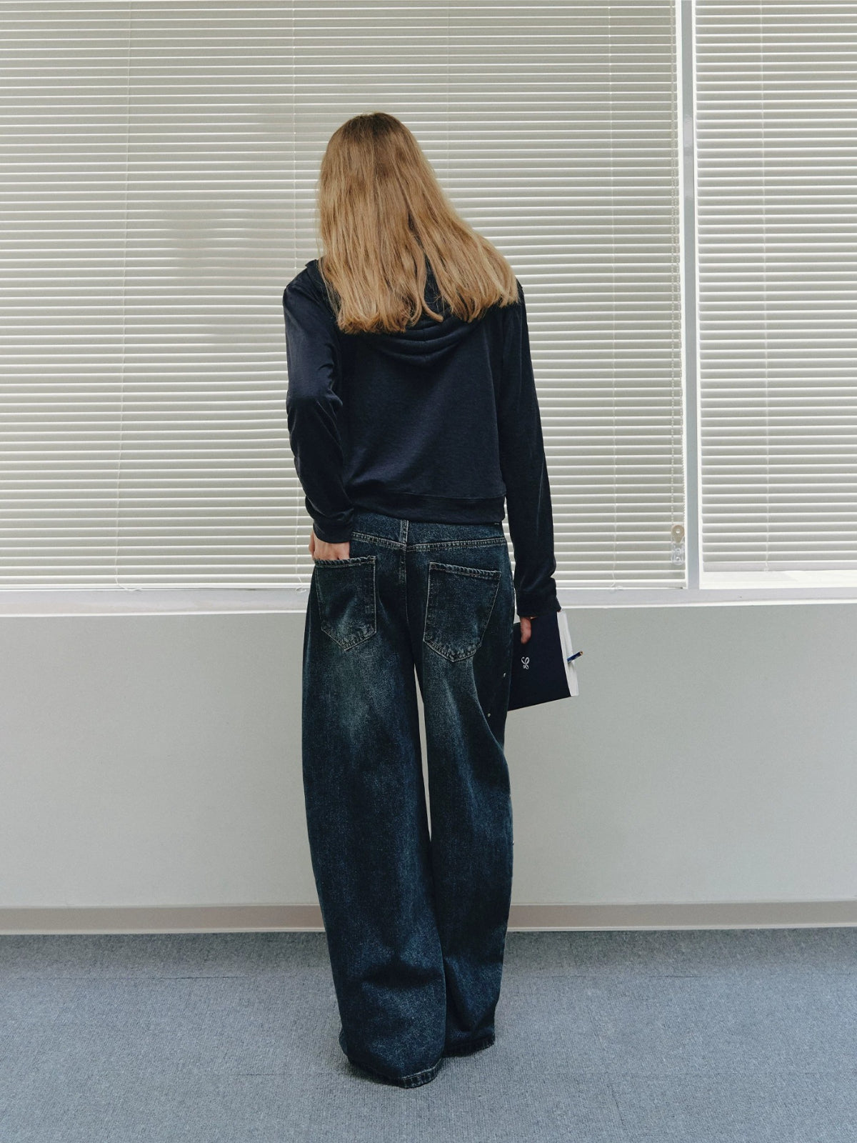 Rivet Wide Leg Jeans