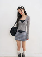 Contrast V-Neck Knit Sweater