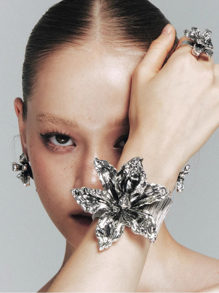 Metal Floral Open Bangle