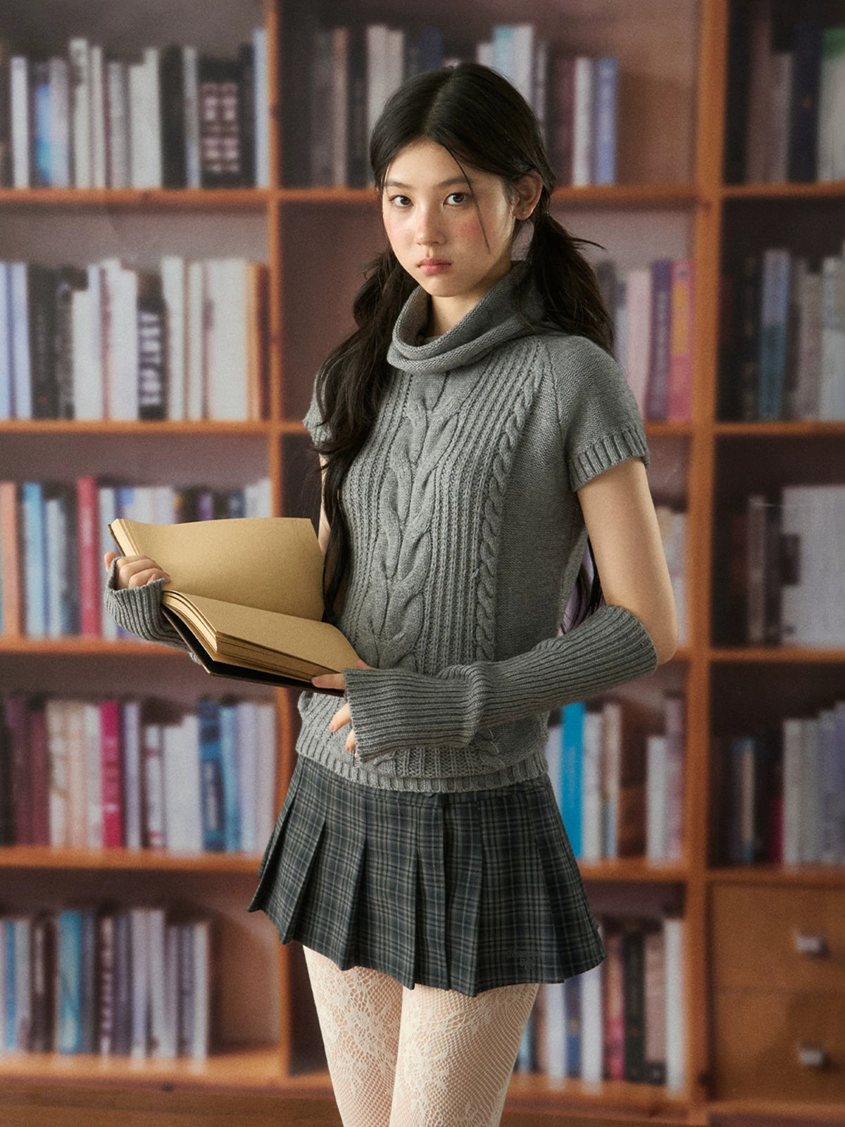 Cable Knit Turtleneck Short Sleeve Top