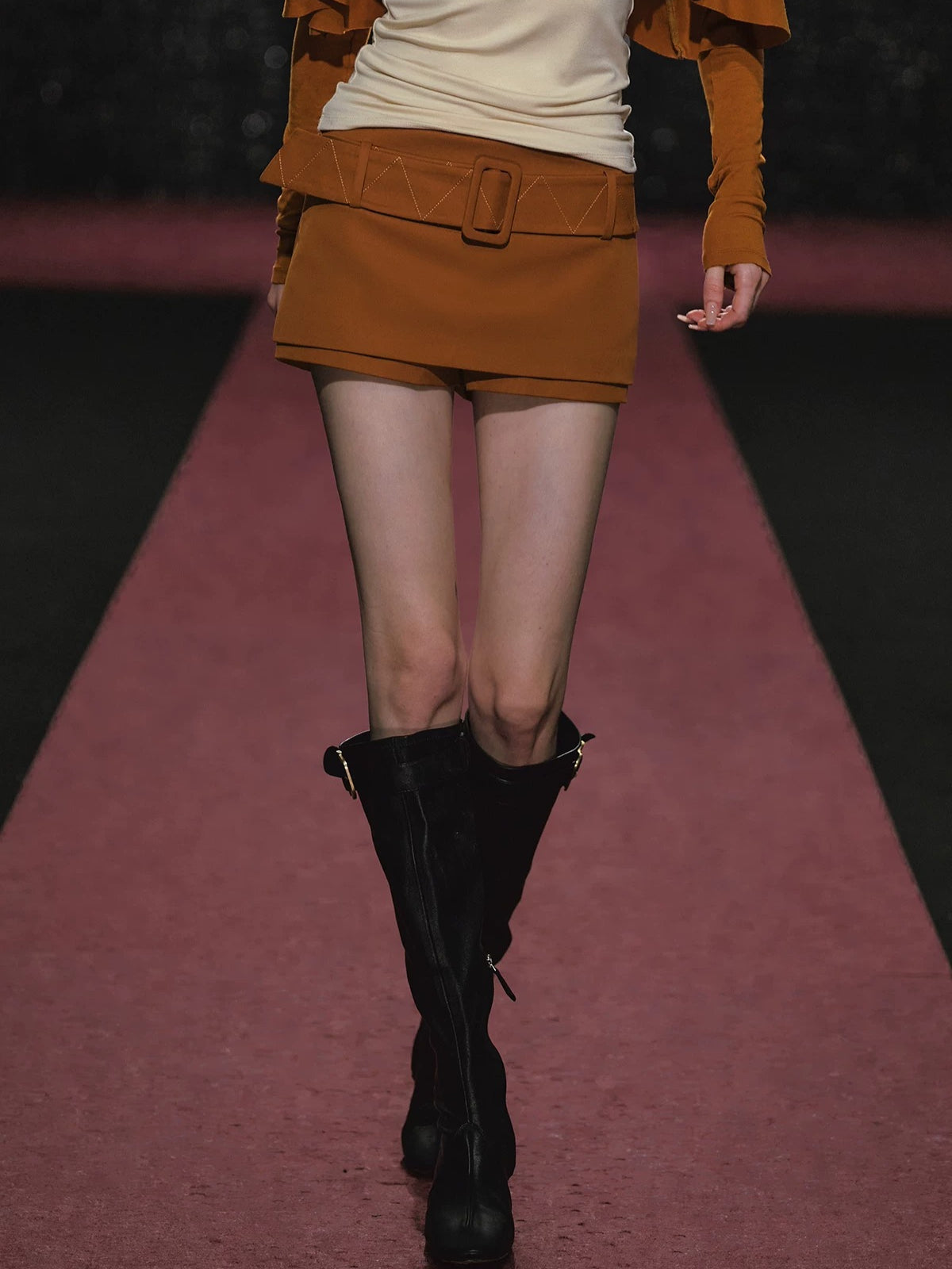 Wide Belt Skirt Shorts