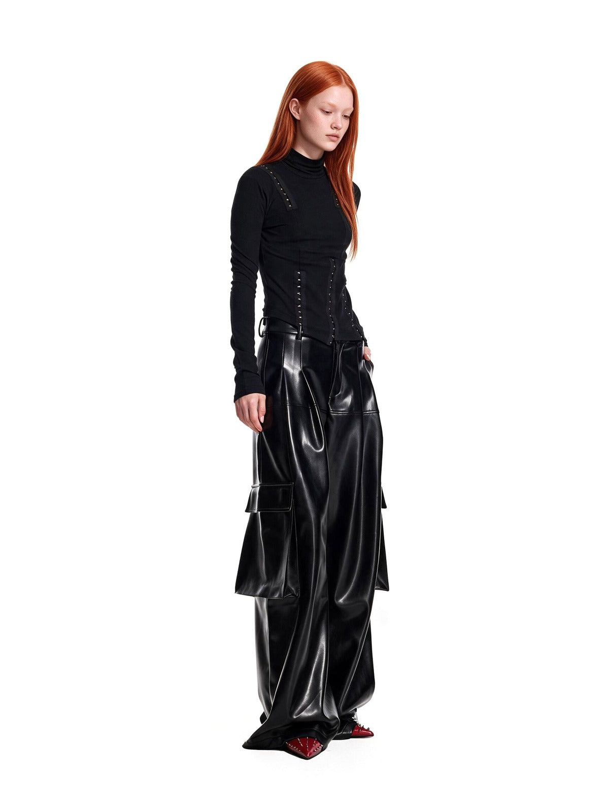 Asymmetric Hook Trim Knit Top