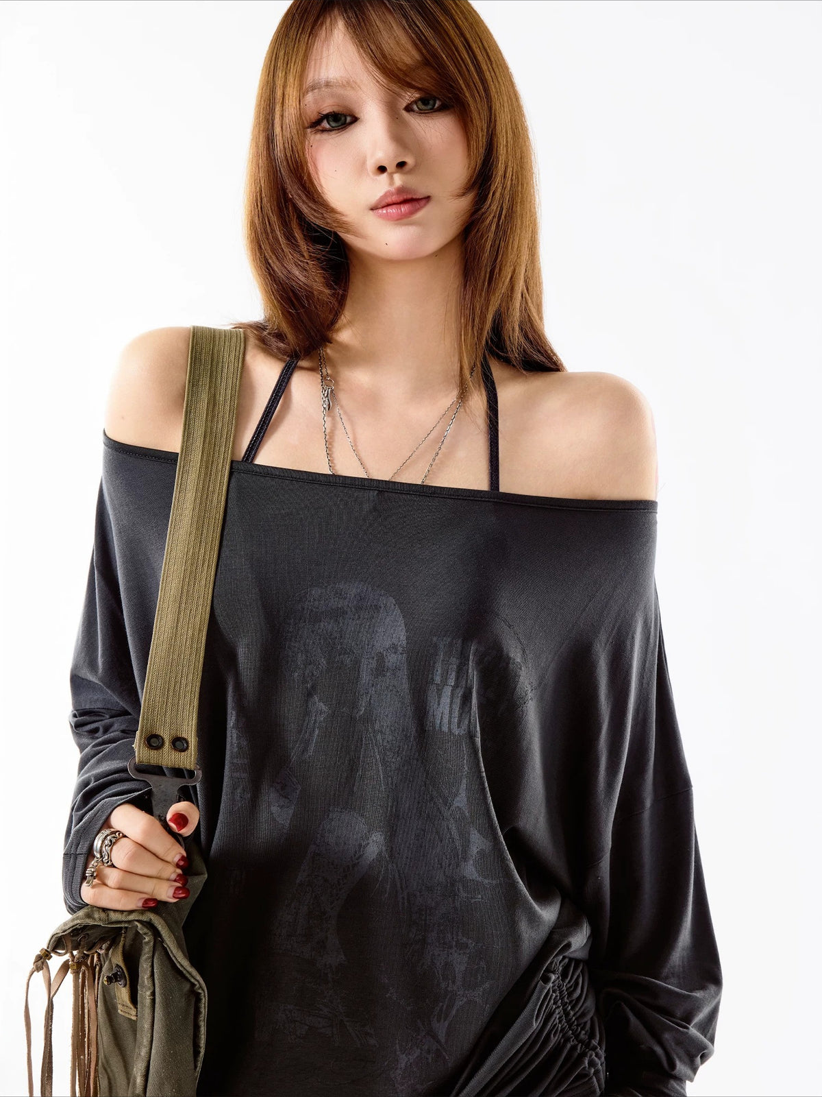 Off-Shoulder Print Tee